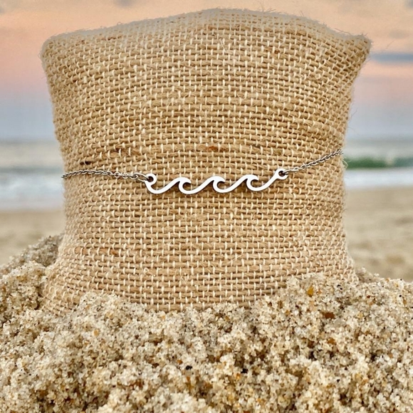 Stainless Steel Triple Wave Anklet Bracelet - Picture 4 of 5